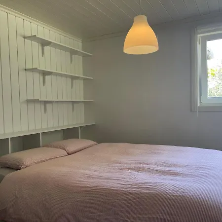 Fin Sentralt Hybel I Lejlighed *